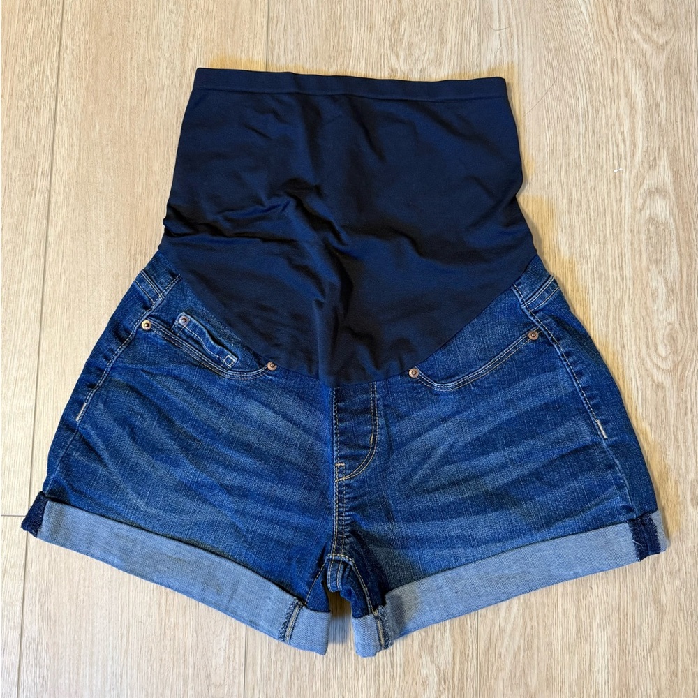 Levi’s Maternity Jean Shorts